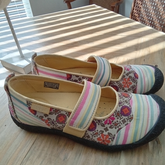 Keen Harvest Floral Stripe Mary Jane Flats Size 8.5 - Picture 2 of 6